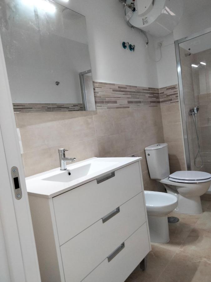 Apartamentos Playa Holidays Малага Экстерьер фото