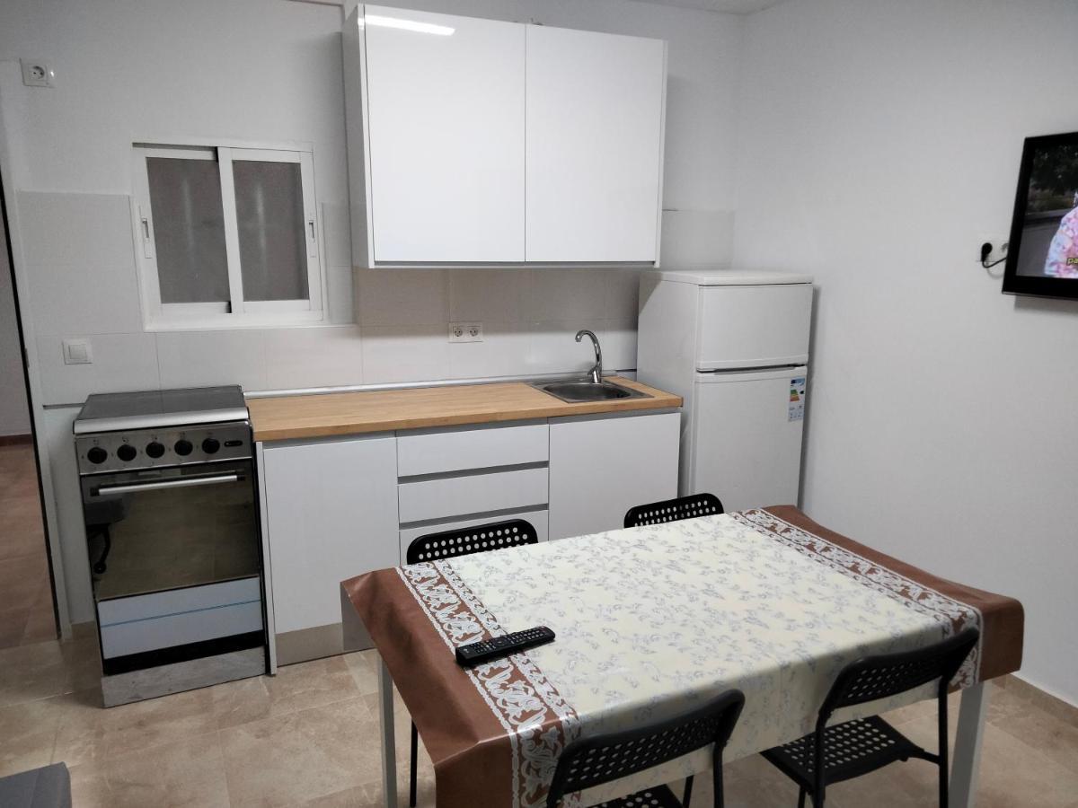 Apartamentos Playa Holidays Малага Экстерьер фото