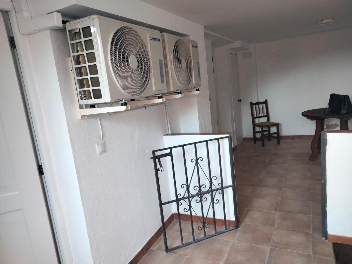 Apartamentos Playa Holidays Малага Экстерьер фото